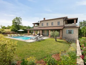 Villa a Porec Sv. Lovrec,Calluna HR2445.411.1 N°977632