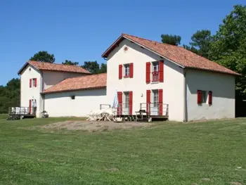 Gite à Orx,Gîte authentique à Orx : confort, nature et mer avec équipements modernes et jardin clos FR-1-360-85 N°977921