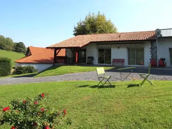 Gite in Saint Esteben,Charmant gîte rural avec jardin, terrasse, climatisation et wifi, proche de Biarritz et St Jean Pied de Port FR-1-384-396 N°977960