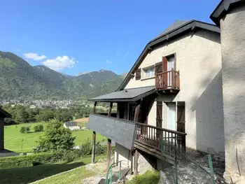 Casa rural en Béost,Chalet bois avec 3 chambres, garage et terrasse panoramique FR-1-384-903 N°978006