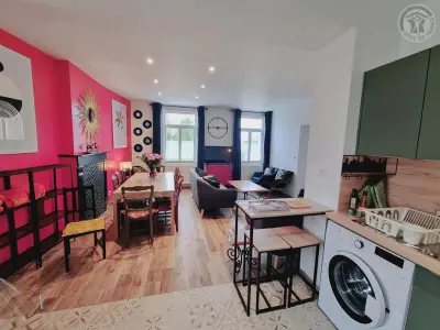 Gite à Wallers,Gîte tout confort avec jardin, près de Valenciennes - 5 chambres, équipements bébé, borne électrique FR-1-510-188 N°979599