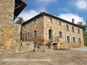 Agriturismo a Belmont de la Loire,Gîte de charme avec terrasse, animaux acceptés, confort moderne FR-1-496-305 N°979886