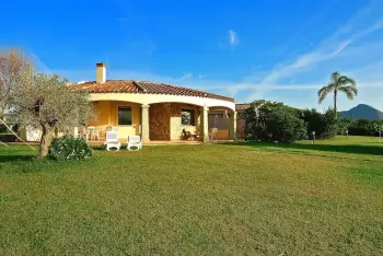 Casa en Costa Rei,Ferienanlage Rei Sole Costa Rei - Type Villa Singole 6 Pers con Piscina privata ISR03231-FYD N°980283