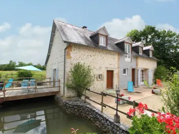 Gîte in Miossens Lanusse,Charmant gîte 2-4 pers. avec piscine, terrasse et activités familiales en environnement verdoyant FR-1-384-299 N°980699