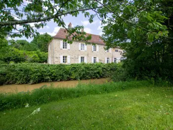 Casa rural en Saint Médard d'Excideuil,Charmante Maison de Campagne au Bord de l'Eau avec Grand Jardin - Périgord Vert, Animaux Acceptés FR-1-616-338 N°981417