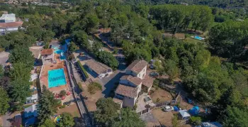 Chalet in Anduze, CAMPING LES FAUVETTES - Chalet NEMO Standard 22m² (2 chambres) + terrasse couverte 7m2 + CLIM 315178 N°591359