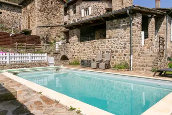 Huisje in Jaujac,Château de Laulagnet - 3e avec piscine dans un écrin de verdure 921635 N°982937