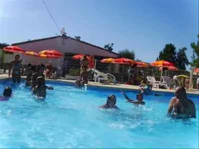 Chalet à Saint Sornin,Camping Les Etangs Mina - Plus Confort 2 pièces 4 personnes 991821 N°984481