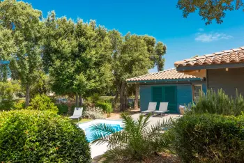 Villa in Figari,Villa plain-pied avec piscine à proximité des plages et des montagnes  1023196 N°985501