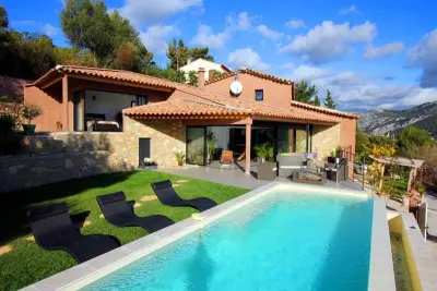 Villa à Ollioules,Villa luxe, 3 chambres, piscine chauffée 924746 N°987247