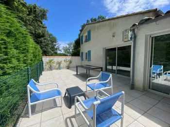 Casa a Vaux sur Mer,Villa Climatisée 5 Pers, 450m Plages Nauzan et Conseil, Terrasse 48m², Parking, BBQ, 2 Chambres FR-1-539-58 N°987459