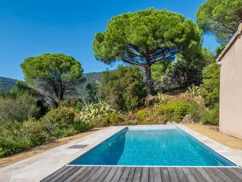 House in Le Lavandou,Villa avec piscine privée près de la plage de Cavalière FR-1-677-45 N°987674