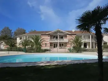 Villa in Soulac sur Mer,Domaine des Sables 037 - Agréable maison mitoyenne dans une résidence de vacances 3 étoiles 892532 N°989689