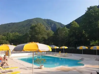 Chalet a Digne les Bains, Camping Les Eaux Chaudes - Le Cabanon Classic 2 chambres 1122850 N°990384 - Photo 0