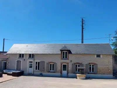 Gite à Moulins sur Yèvre,Longère cosy chic près de Bourges avec piscine, clim, WiFi et parking FR-1-586-42 N°991807