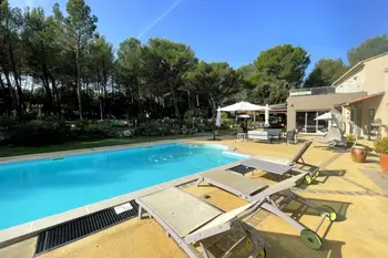 Casa en Lambesc,Villa des Pins, belle maison familiale, proche Aix en Provence, 8 personnes 1132740 N°992745