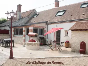 Gite in Chécy,Maison rénovée avec spa, sauna et jardin près de la Loire, idéale familles/amis FR-1-590-405 N°993857