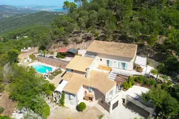 Villa in Les Adrets de l'Estérel,Double Villa Familiale 12 pers, Piscine - Cannes 1122800 N°994759