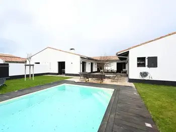 House in Ars en Ré,Maison avec piscine, proche plage, forêt et port, Île de Ré FR-1-434-111 N°996008