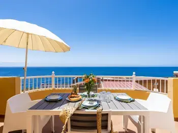 Apartment in Radazul,Triplex en bord de mer avec piscine, parking et terrasses à Radazul ES-324-4 N°999385