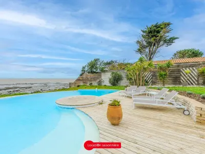 Villa à Angoulins, Villa de Luxe à Angoulins, Piscine Privée, Jusqu’à 12 personnes FR-1-535-55 N°999413 - Photo 0