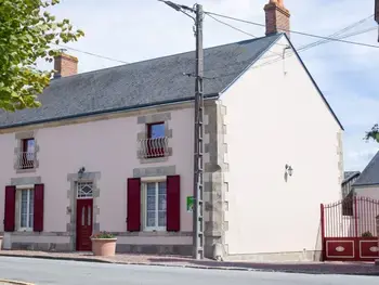 Gîte in Aschères le Marché,Charmante fermette rénovée avec cour privée, proche de Paris et facile d'accès par autoroutes FR-1-590-17 N°999788