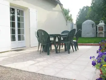 Cottage in Maslives,Gîte au pied du Château de Chambord avec grand jardin, équipements de loisirs et accès vélo FR-1-491-352 N°999919