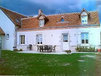 Casa rural en Cour Cheverny,Gîte au coeur des Châteaux de la Loire avec jardin clos, cheminée et équipements modernes. FR-1-491-360 N°999927