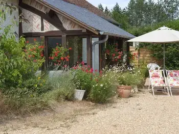 Gîte in Cheverny,Gîte rustique à Cheverny: nature, tennis, animaux bienvenus, pêche et châteaux de la Loire à proximité FR-1-491-366 N°999933