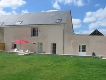 Agriturismo a Averdon,Gîte Moderne avec Piscine Chauffée entre Blois et Vendôme, Idéal Familles, Animaux Acceptés FR-1-491-377 N°999944