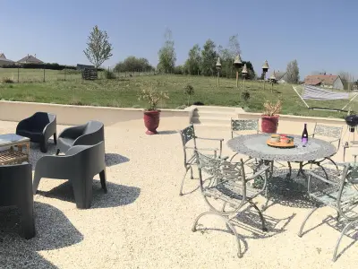 Gite à Vallières les Grandes,Gîte familial de plain-pied avec grande terrasse, jardin clos et équipements complets à Vallières-les-Grandes FR-1-491-423 N°999989