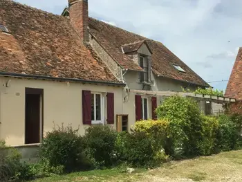 Agriturismo a Nourray,Gîte rustique avec cheminée, jardin, vélos à dispo, proche châteaux de la Loire et ZooParc de Beauval FR-1-491-442 N°1000008