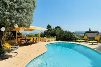 Casa a Ollioules,Belle maison familiale avec piscine à Ollioules 1210831 N°1000053