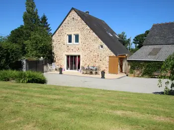 Cottage in Biniville,Maison familiale au cœur du Cotentin avec jardin, jeux et animaux acceptés FR-1-362-673 N°1003311