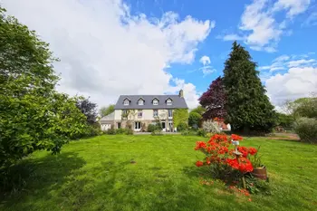 House in Montbray,Naturally-Calm - Vue Montagne, jaccuzzi, sauna 1254013 N°1004135