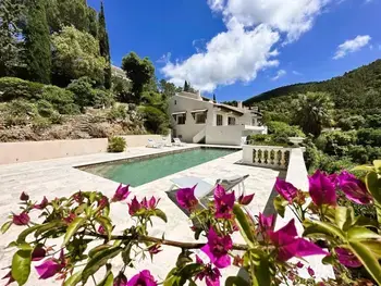 Villa in La Londe les Maures, Villa pour 8 personnes avec piscine privée à La Londes-Les-Maures 1258357 N°1004237