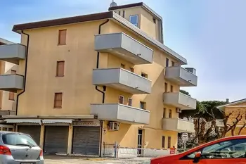 Apartamento en Ravenna,Appartamento Roma IT-48122-17 N°1005230