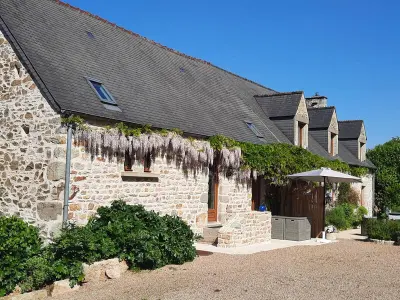 Gite à Gonneville Le Theil,Charmante longère avec terrasse privée, au calme près de Cherbourg, pour 4 personnes avec parking FR-1-362-1113 N°1005292