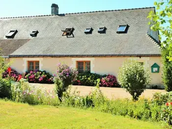 Agriturismo a Chouzé sur Loire,Gîte Familial Près de la Loire - 18 Pers, 2 Maisons, Jardins, Vélos, Chauffage Inclus, Animaux Acceptés FR-1-381-584 N°1006285