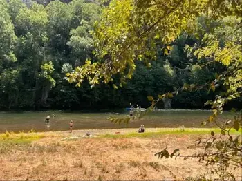 Chalet a Cornillon,Camping Les Bords de Cèze - Chalet hôtelier avec salle de bain / sans cuisine 1280855 N°1006447