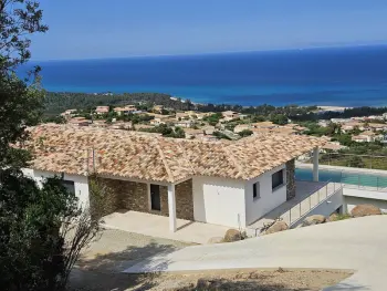 Villa in Sari Solenzara,Maison moderne neuve avec piscine privée, clim et WiFi à Solenzara FR-1-394-389 N°1006623