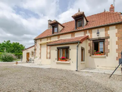 Gite à Maizières la Grande Paroisse,Maison spacieuse avec jardin, proche commerces, Netflix, PMR, animaux acceptés - Maizières-la-Grande-Paroisse FR-1-543-341 N°1007291