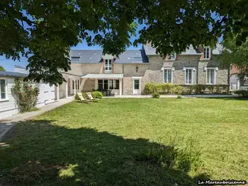 Gîte in Mareau aux Bois,Séjour de charme à Mareau-aux-Bois : parc, home cinéma, billard, tennis et télétravail en fibre ultra-rapide FR-1-590-279 N°1007295