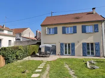 Wohnung in Vienne en Arthies,Gîte familial avec jardin privé, parking sécurisé, et Wifi près du Parc Naturel du Vexin Français FR-1-649-46 N°1008455