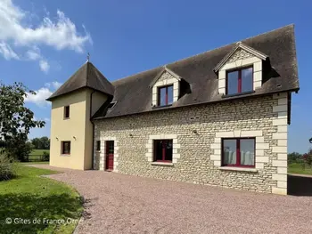 Casa rural en Les Ventes de Bourse,Maison de campagne avec spa, jardin clos, jeux pour enfants et chemin de randonnée à proximité FR-1-497-211 N°1008937