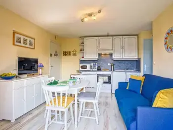 Appartement à Le Home Varaville,Charmant T2 à 300m de la plage en Normandie – Balcon, parking et local vélo inclus FR-1-788-21 N°1009150