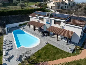 Abruzos, Villa en Città Sant'Angelo, Suite dei Monti IT4884.652.3 N°1009230