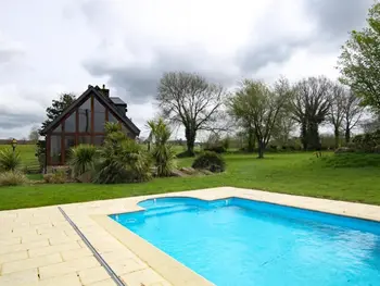 Agriturismo a Saint Michel de Montjoie,Maison typique avec piscine chauffée et court de tennis, cadre verdoyant près du Mont St-Michel FR-1-362-1106 N°1009756