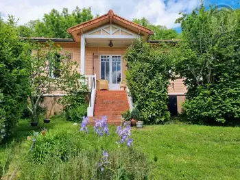 Gite in Montsoult,Chalet rustique en bois avec jardin clos près de Paris, animaux acceptés, tout inclus FR-1-649-65 N°1009883