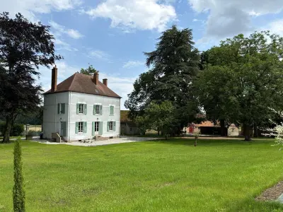 Gite à Jaligny sur Besbre,Maison Bourgeoise de Charme avec Spa, Parc et Activités FR-1-489-541 N°1011224